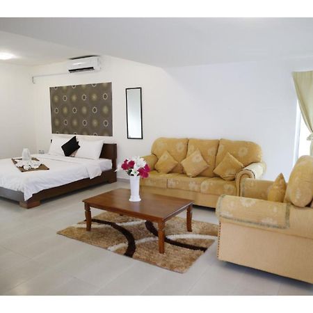 studio 5500 m² có 1 phòng tắm riêng ở Beserah Kampung Sungai Karang Ngoại thất bức ảnh